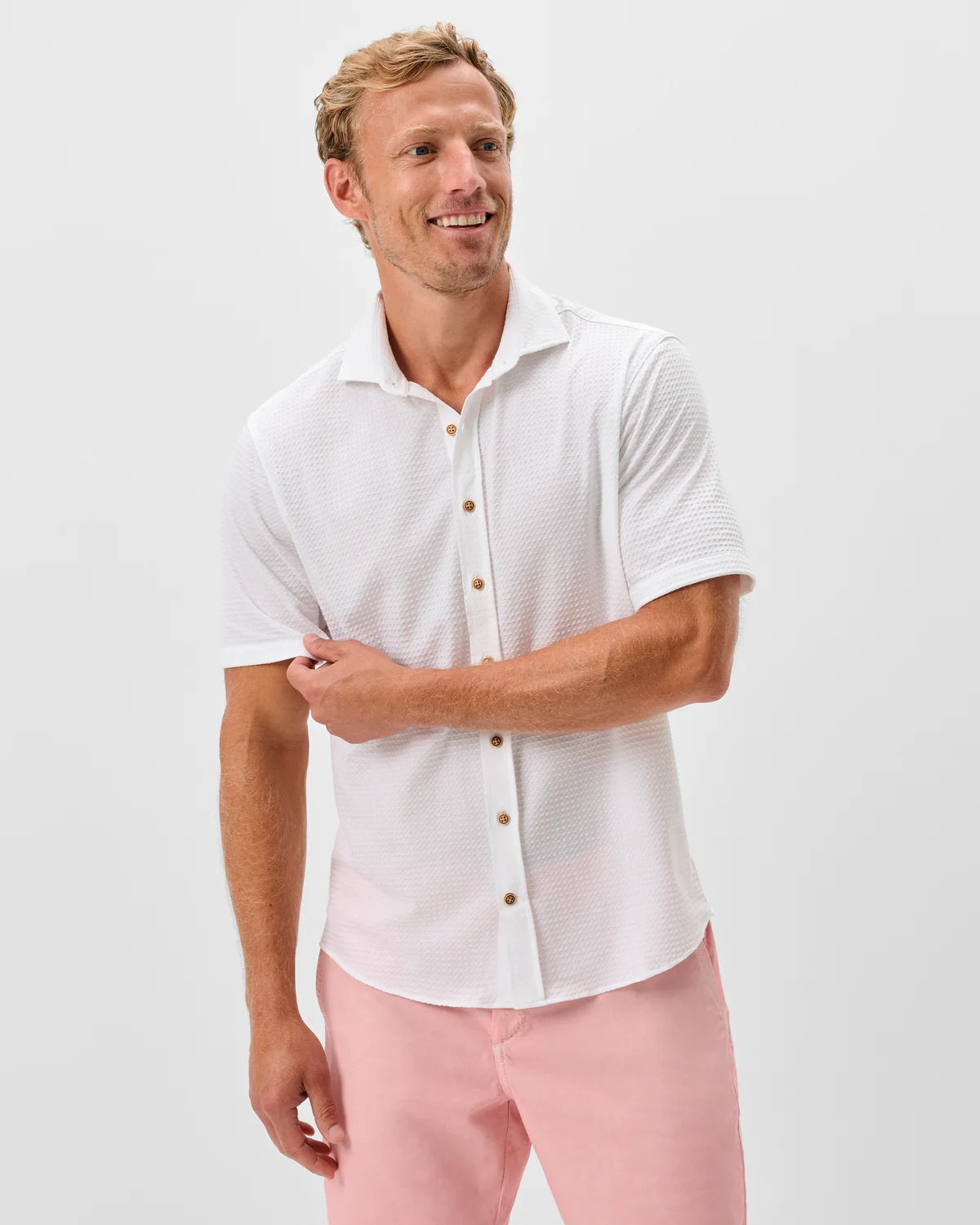 Johnnie-O Surfsucker Knit Short Sleeve Button Down Shirt White / M