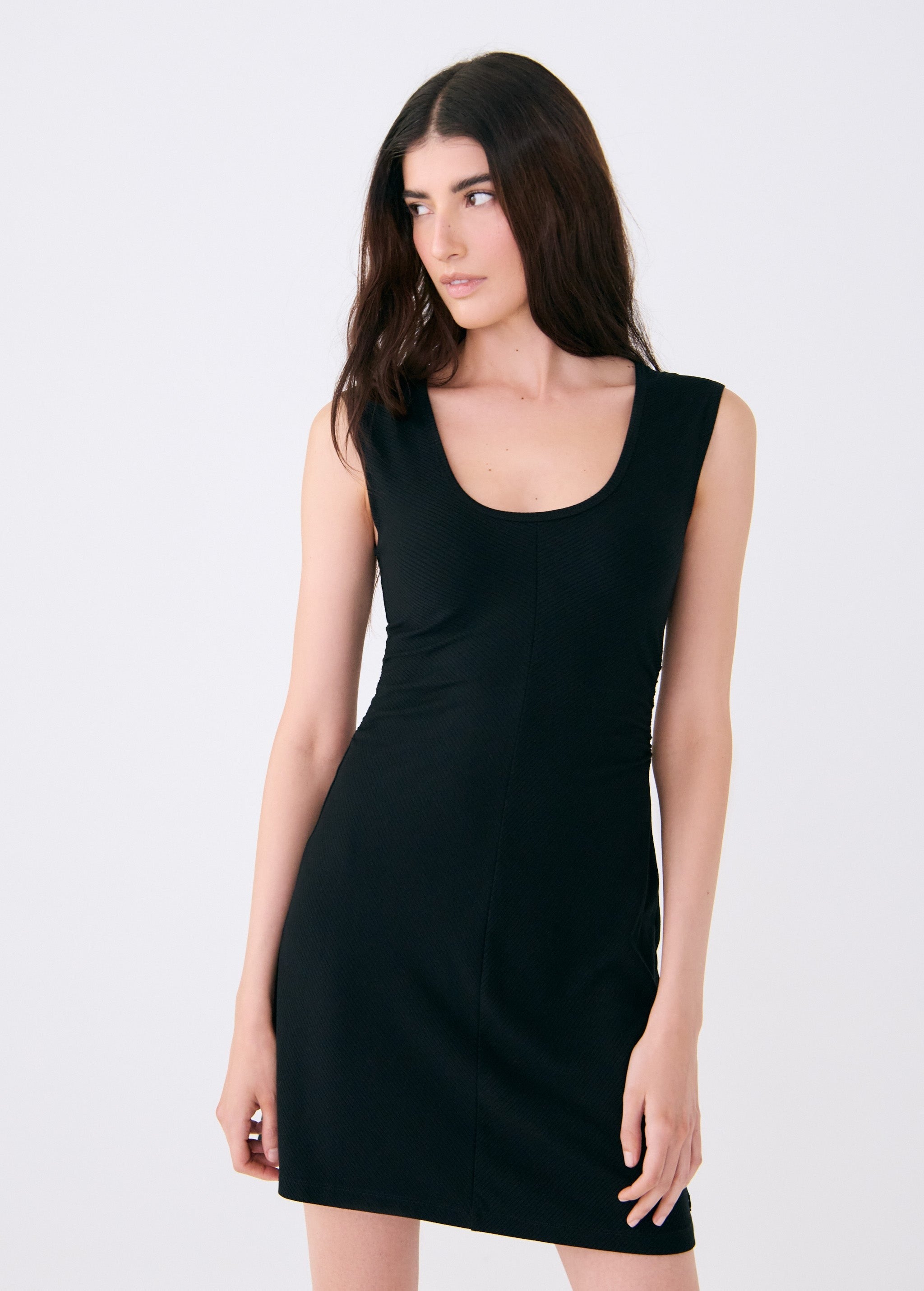 Traverse Ruched Short Sleeve Dress Traverse Ruched Short Sleeve Dress